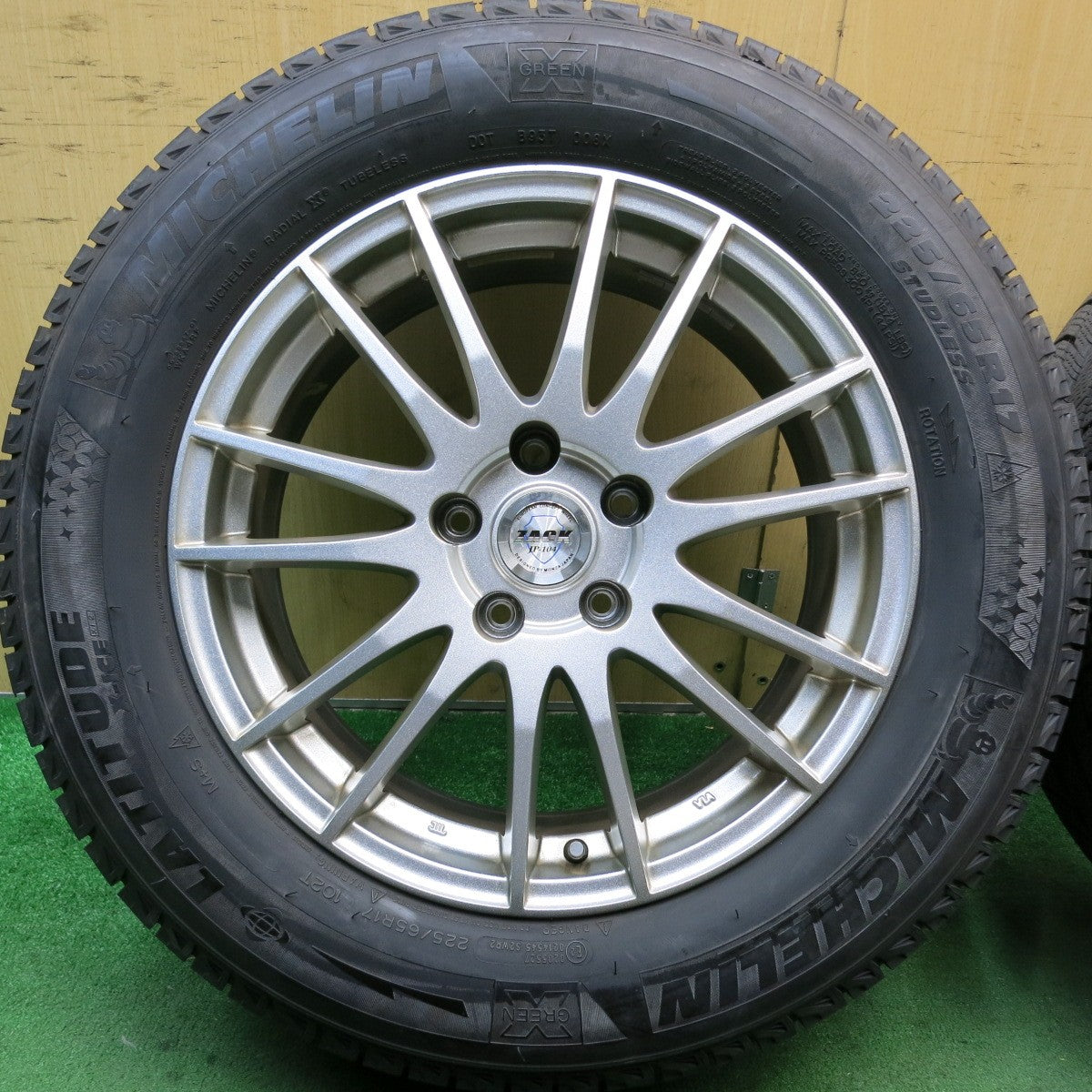 バリ溝！9.5分以上★スタッドレス 225/65R17 ミシュラン LATITUDE X-ICE XI2 ZACK JP-104 MONZA ザック モンツァ 17インチ PCD114.3/5H★5062110HAス