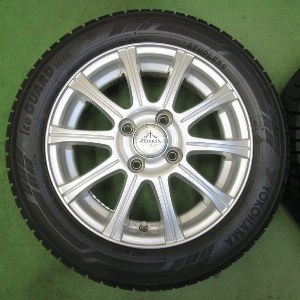 バリ溝！24年！ほぼ10分★スタッドレス 155/65R14 ヨコハマ アイスガード iG60 ZELERNA 14インチ PCD100/4H★5090905イス
