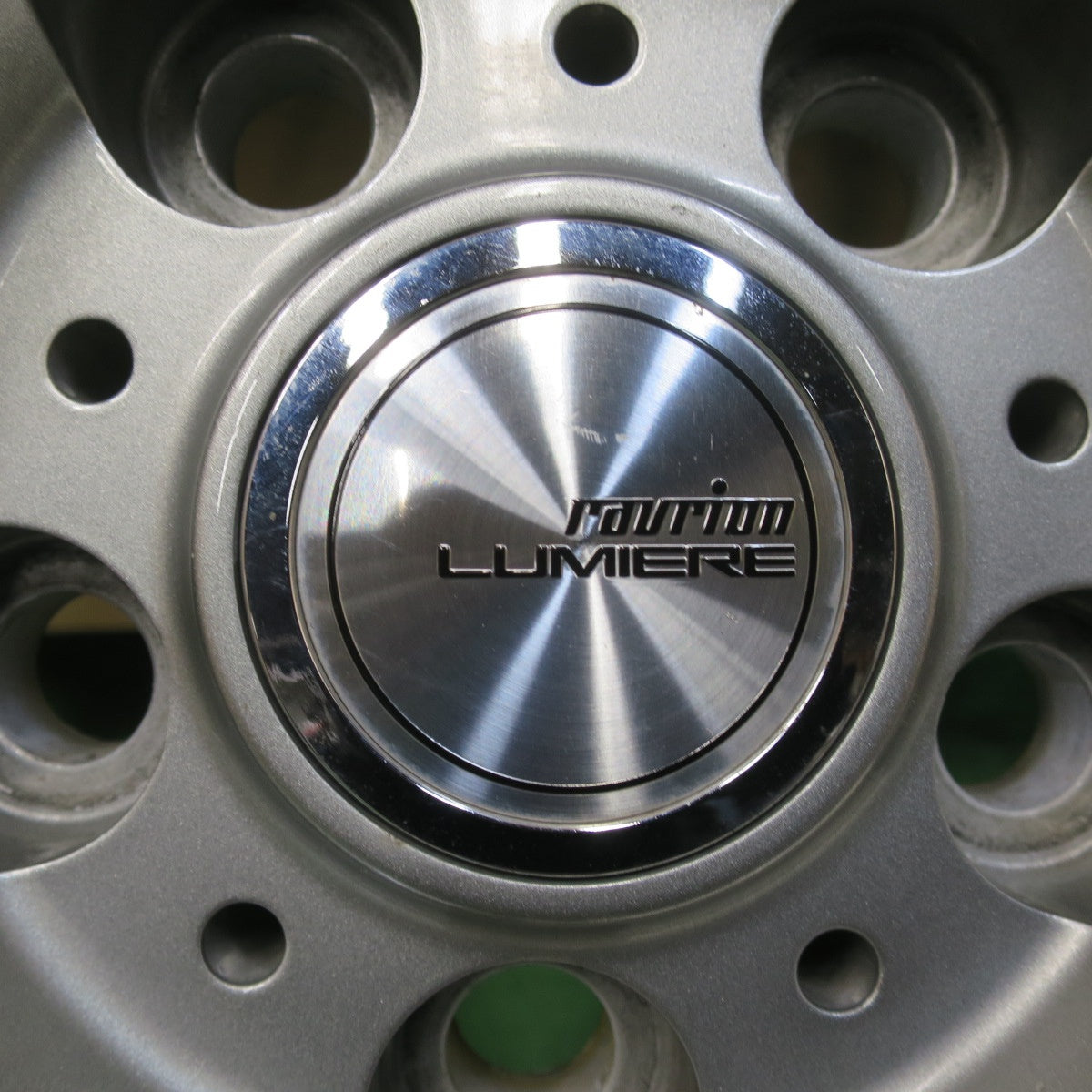 バリ溝！23年！キレイ！ほぼ10分★スタッドレス 205/60R16 ヨコハマ アイスガード iG52C ravrion LUMIERE ラブリオン 16インチ PCD114.3/5H★6022801イス