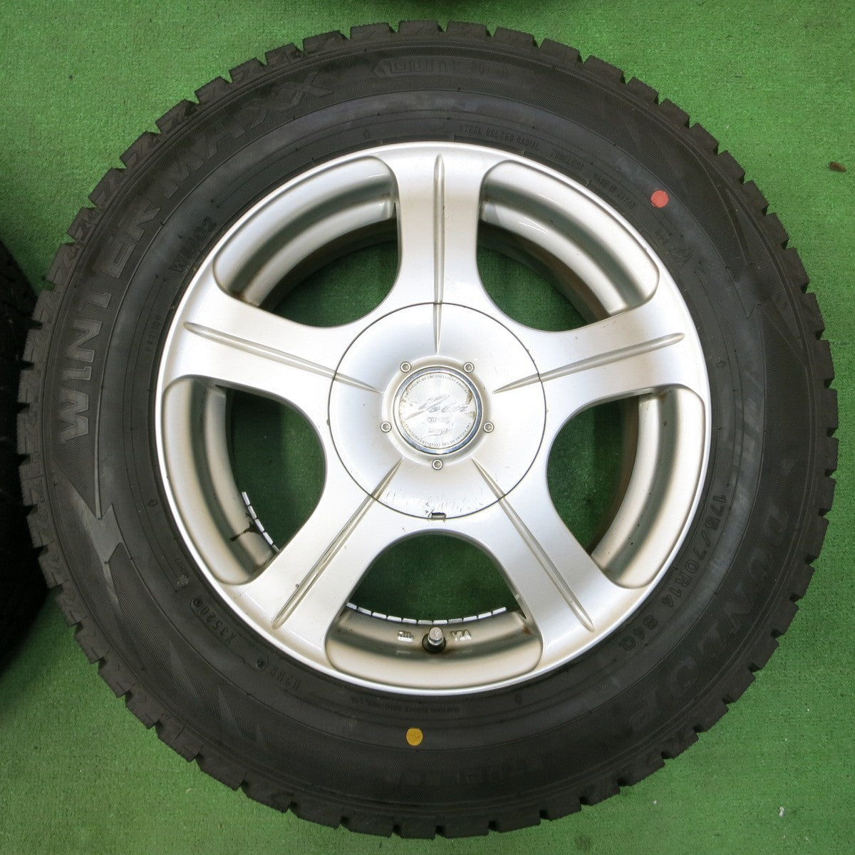 *送料無料* バリ溝！20年！ほぼ10分★スタッドレス 175/70R14 ダンロップ ウインターマックス WM02 JOKER QUEEN weds ジョーカー PCD100/4H 5H マルチ★4052304イス
