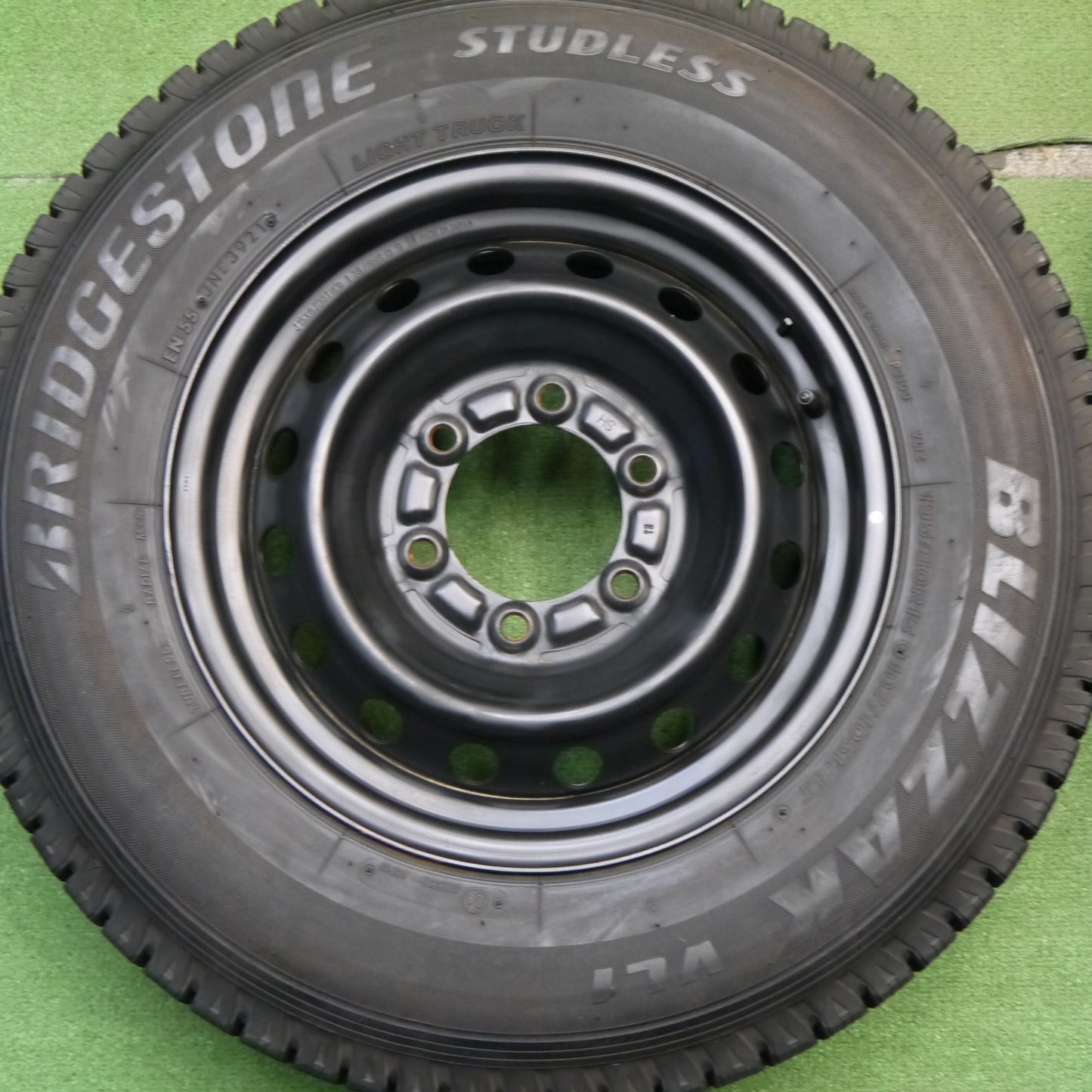 バリ溝！21年！キレイ！9分★トヨタ ハイエース 純正 スチール 195/80R15 107/105L スタッドレス ブリヂストン ブリザック VL1 15インチ PCD139.7/6H★5051201Hス