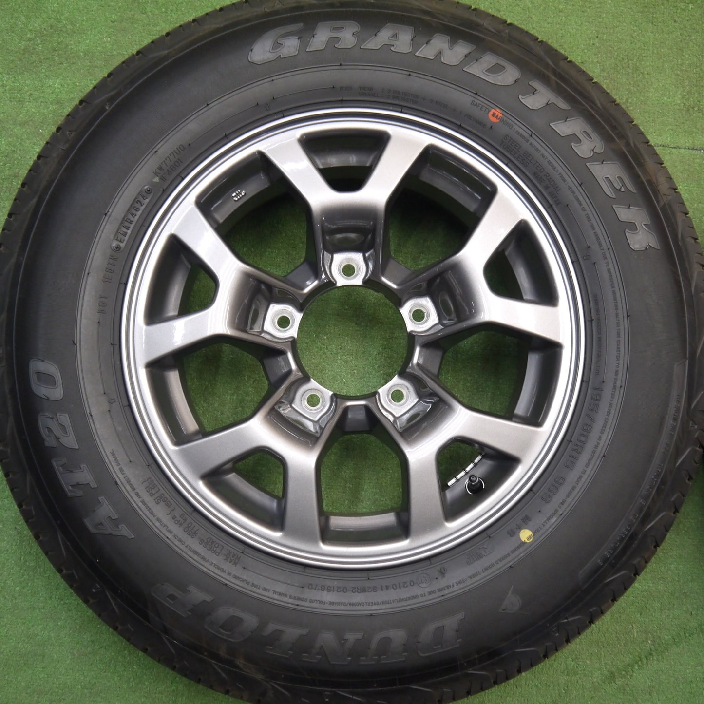 未使用！24年★スズキ JB74W ジムニー シエラ 純正 195/80R15 ダンロップ AT20 グラントレック 15インチ PCD139.7/5H★6022403Hノ