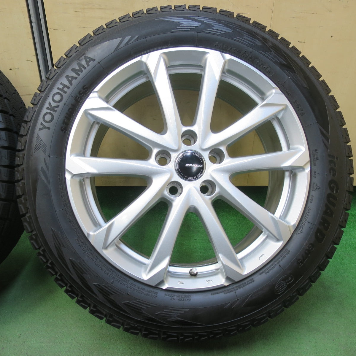 バリ溝！23年！キレイ！9.5分★スタッドレス 225/60R18 ヨコハマ アイスガード G075 ZACK JP-325 QRASIZ ザック クレイシズ 18インチ PCD114.3/5H★5110710イス