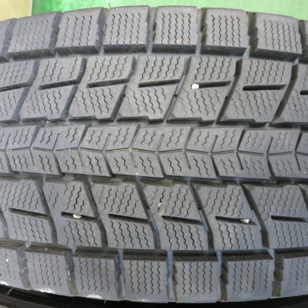 バリ溝！22年！キレイ！9.5分◎スタッドレス 225/60R17 ダンロップ ウインターマックス SJ8 SJ8+ STRANGER ストレンジャー 17インチ PCD114.3/5H◎6101108HAス