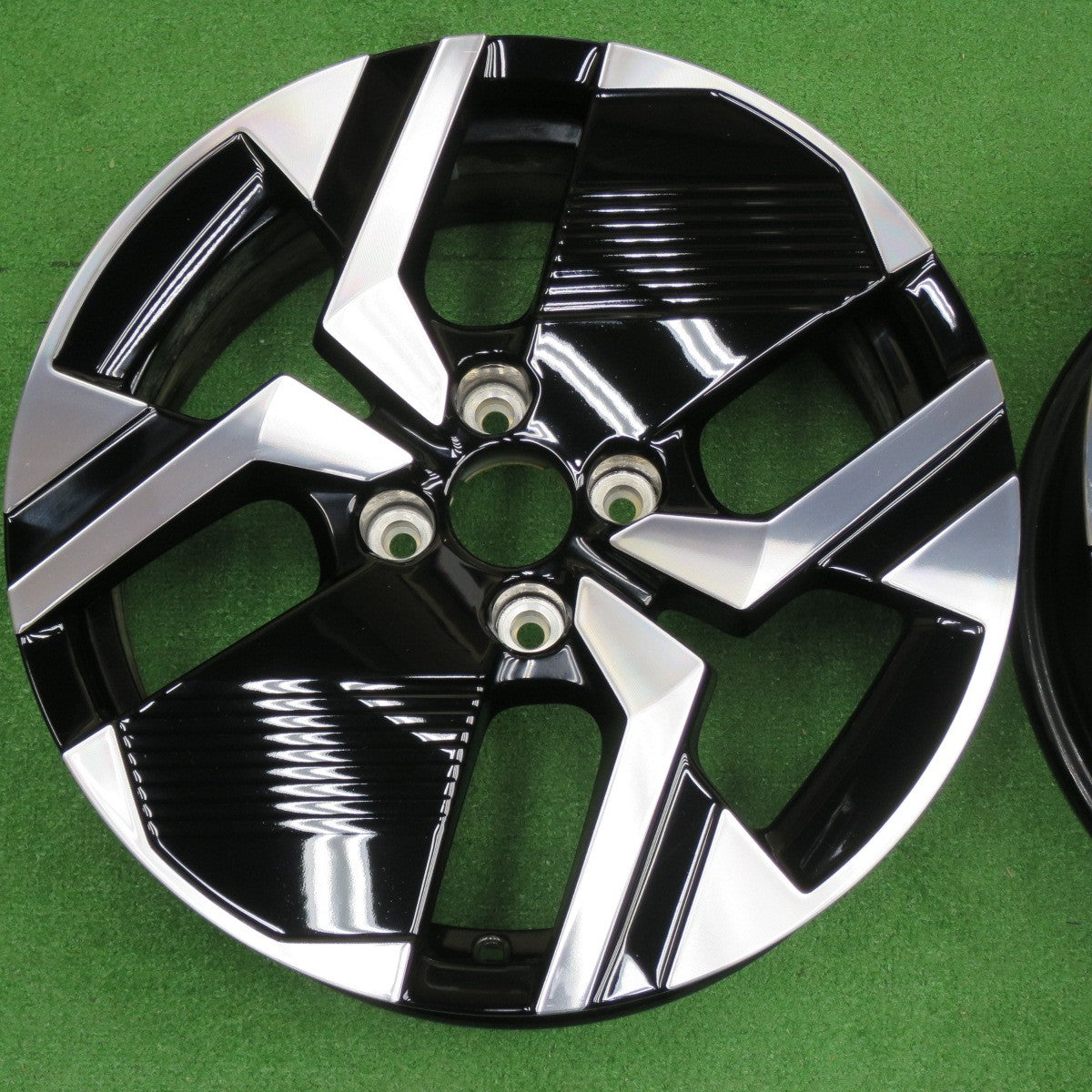 4本価格★プジョー 2008 純正 ホイール 17インチ 17×6.5J PCD108/4H★6060701NKホ