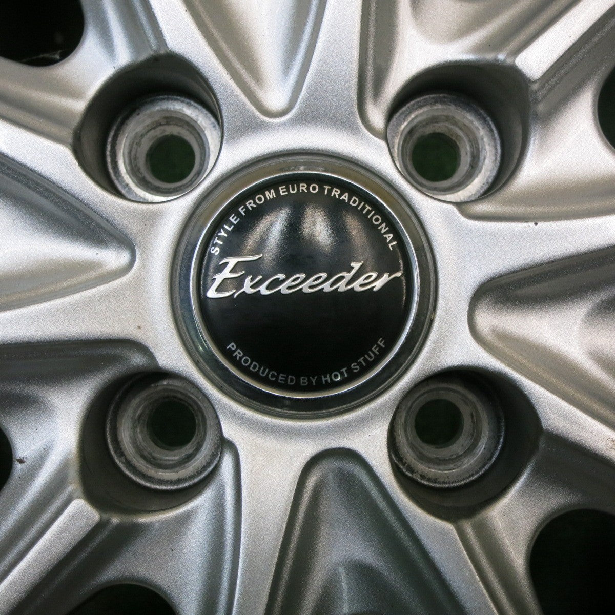 バリ溝！9.5分★スタッドレス 165/70R14 ハンコック ウインター アイセプト IZ 2A Exceeder エクシーダー 14インチ PCD100/4H★5051207NJス