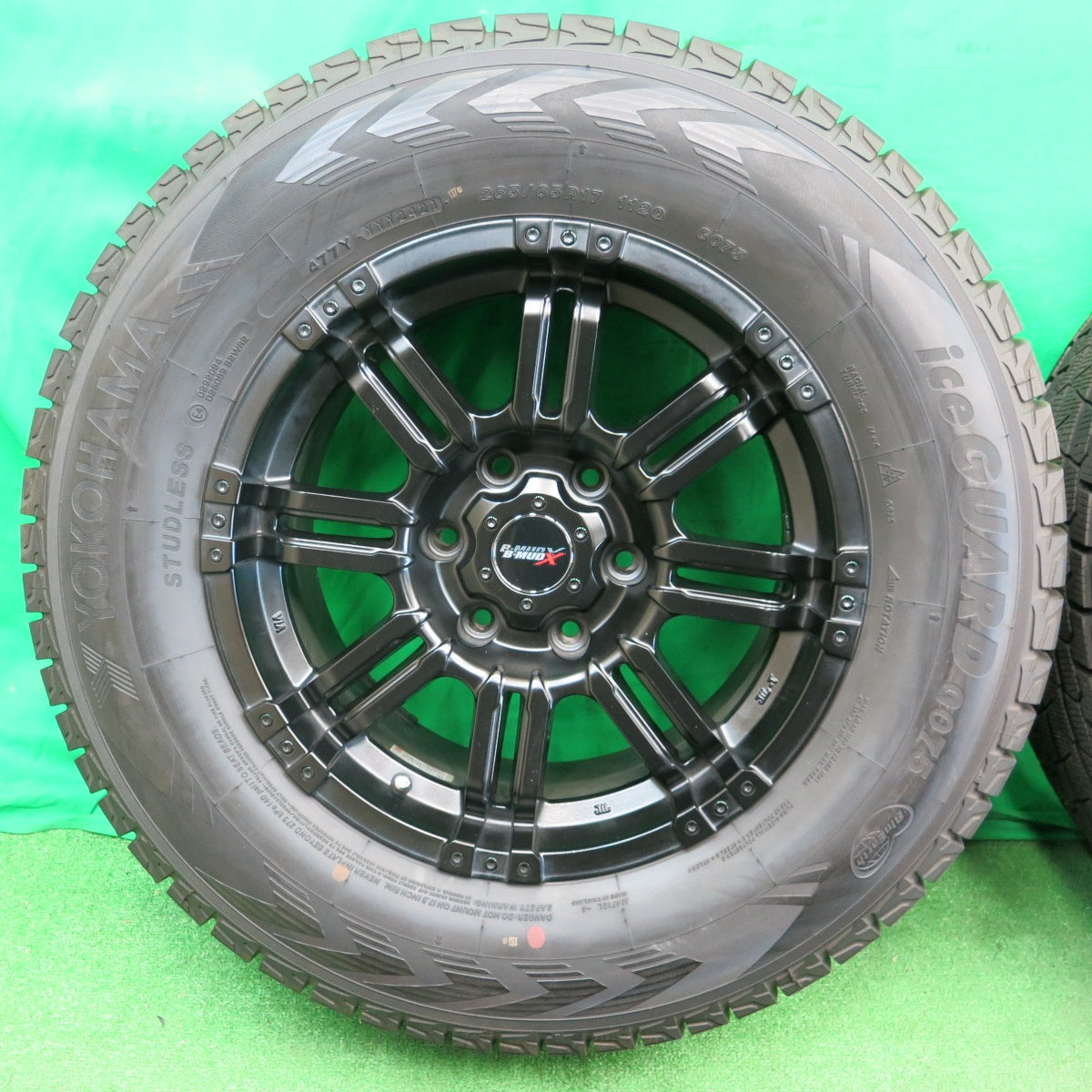ヨコハマタイヤ ホイール付きスタッドレス17インチ バリ溝