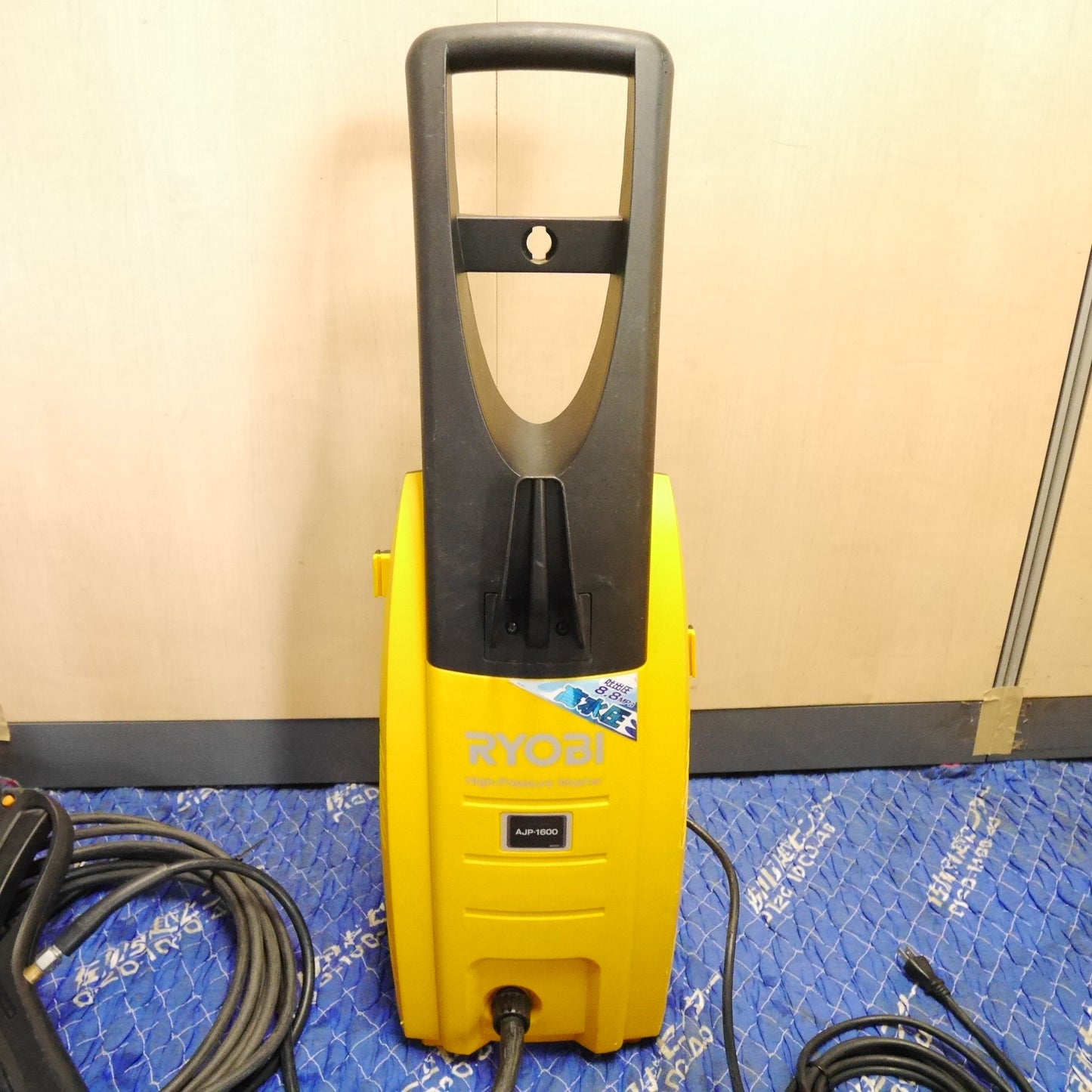 [送料無料] ☆RYOBI リョービ 高圧洗浄機 AJP-1600 清掃 掃除 洗車 泥落とし 家庭用 吐出圧 8.8MPa☆