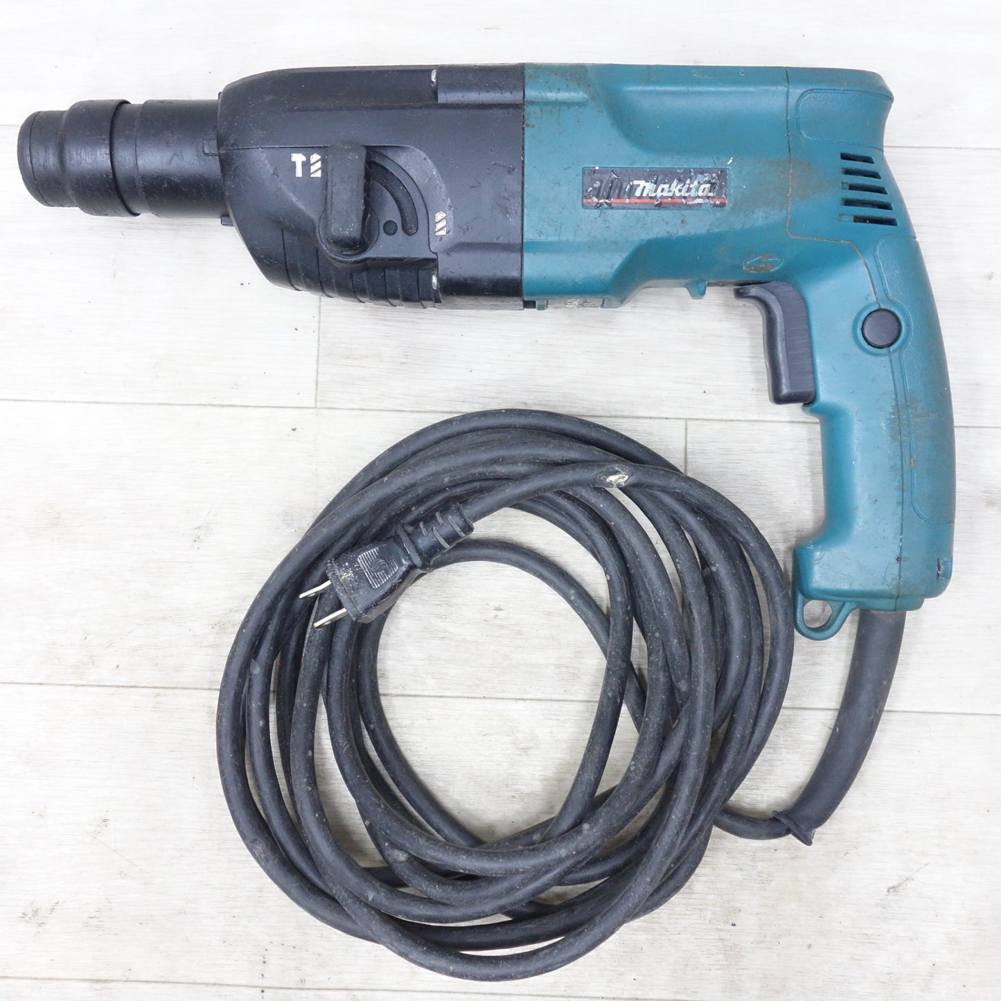 [送料無料] ◆マキタ 20mm ハンマドリル HR2021 電動 工具 ハンマードリル makita コード式◆