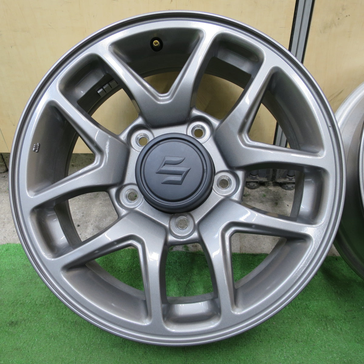 キレイ★スズキ JB64W ジムニー 純正 ENKEI ホイール 16インチ 16×5.5J エンケイ PCD139.7/5H★6050801NGホ
