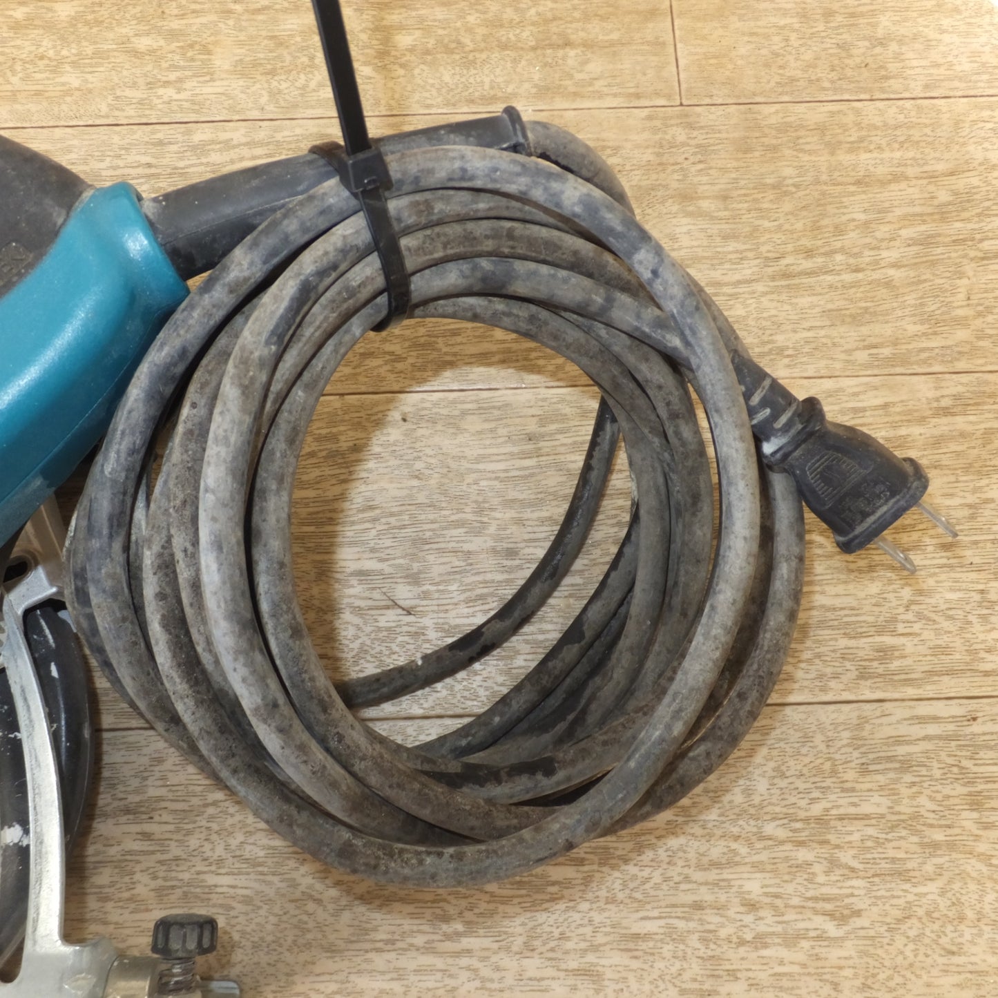 [送料無料] ★マキタ makita 125mm 内装マルノコ 5241　100V 7.5A 50-60Hz 710W　木工用 超硬丸ノコ★