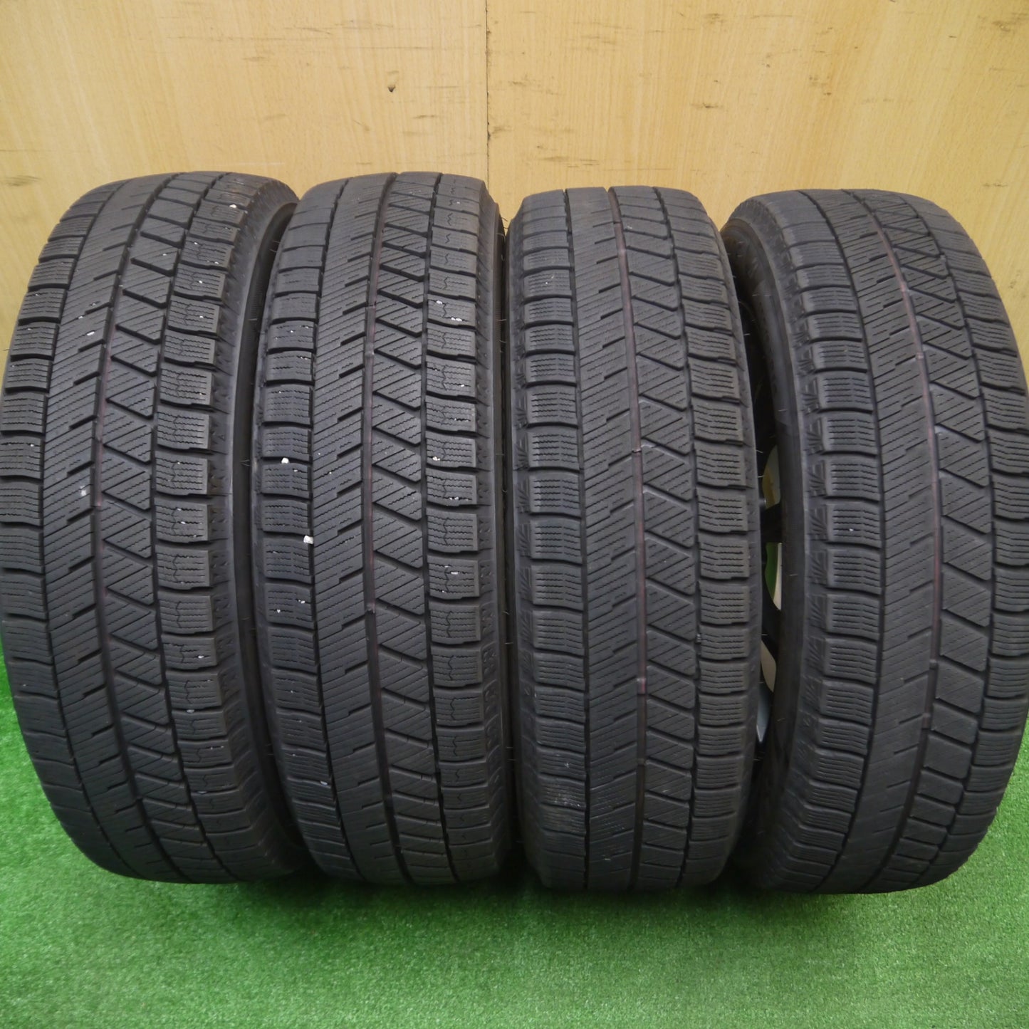 [送料無料] バリ溝！23年！キレイ！ほぼ10分★スタッドレス 155/65R14 ブリヂストン ブリザック VRX3 BALMINUM バルミナ 14インチ PCD100/4H★4092003Hス