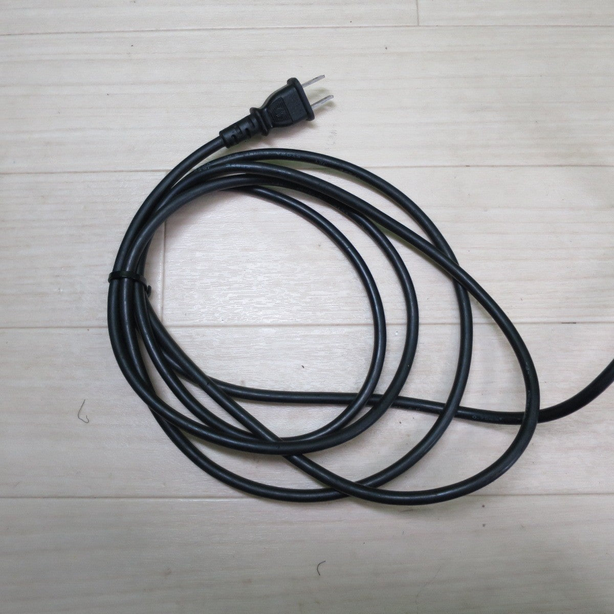 [送料無料] ☆マキタ 300mm 電気 チェーンソー M501 切断機 電動 工具 チェンソー makita 100V☆