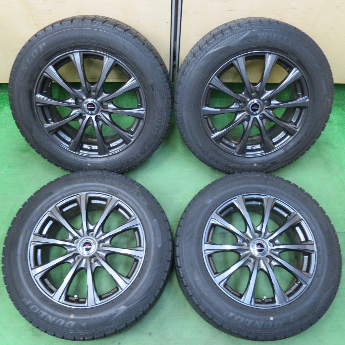 キレイ★スタッドレス 225/60R17 ダンロップ ウインターマックス WM02 AIRNOVA エアノヴァ 17インチ PCD114.3/5H★5020306イス