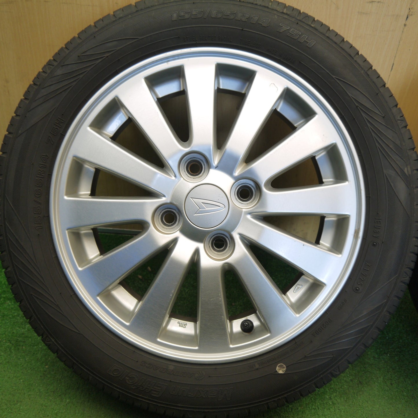 バリ溝！25年！8.5分★ダイハツ ムーヴ コンテ 純正 155/65R14 オートバックス Maxrun Efficia 14インチ PCD100/4H★6051302Hノ