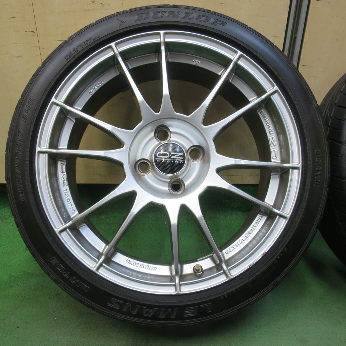 4本価格★O・Z RACING ULTRALEGGERA 205/45R17 ダンロップ LE MANS LM703 OZレーシング ウルトラレッジェーラ 17インチ PCD100/4H★6032608イノ