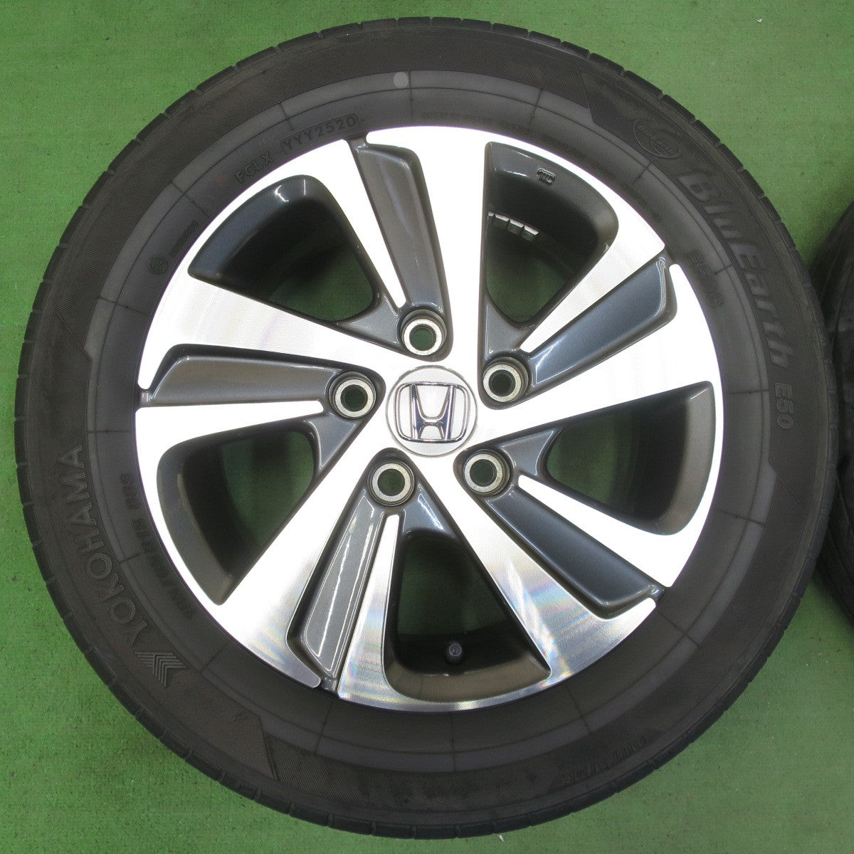 キレイ★ホンダ GB フリード 純正 185/65R15 ヨコハマ ブルーアース E50 E50C 15インチ PCD114.3/5H★5051210イノ