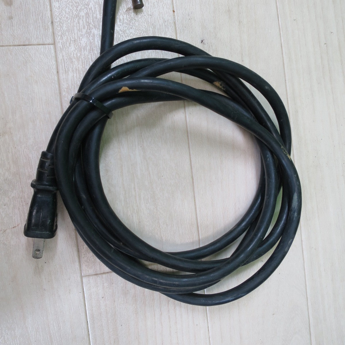 [送料無料] ☆マキタ 13mm ドリル 6304LR 電動 工具 コード式 電気 makita☆