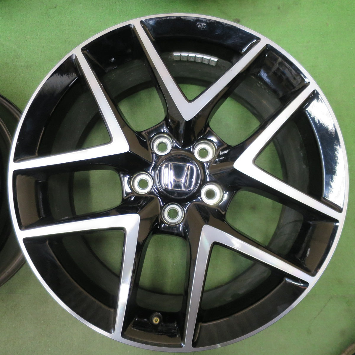 4本価格！付属品 消音装置 付き◎ホンダ FL1 FL4 シビック 純正 ホイール 18インチ 18×8J PCD114.3/5H◎6082402NGホ