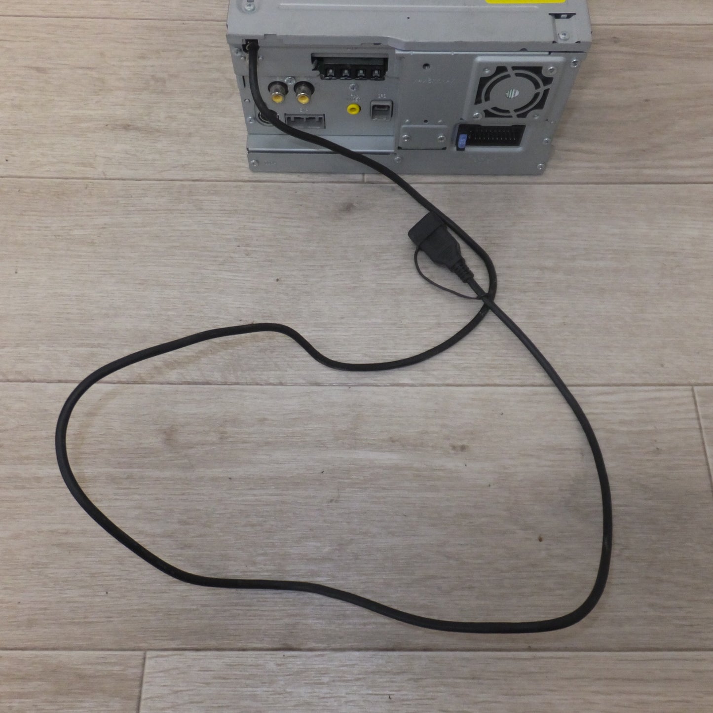 [送料無料] 現状品★ケンウッド KENWOOD メモリーナビゲーション MDV-L502[43]★