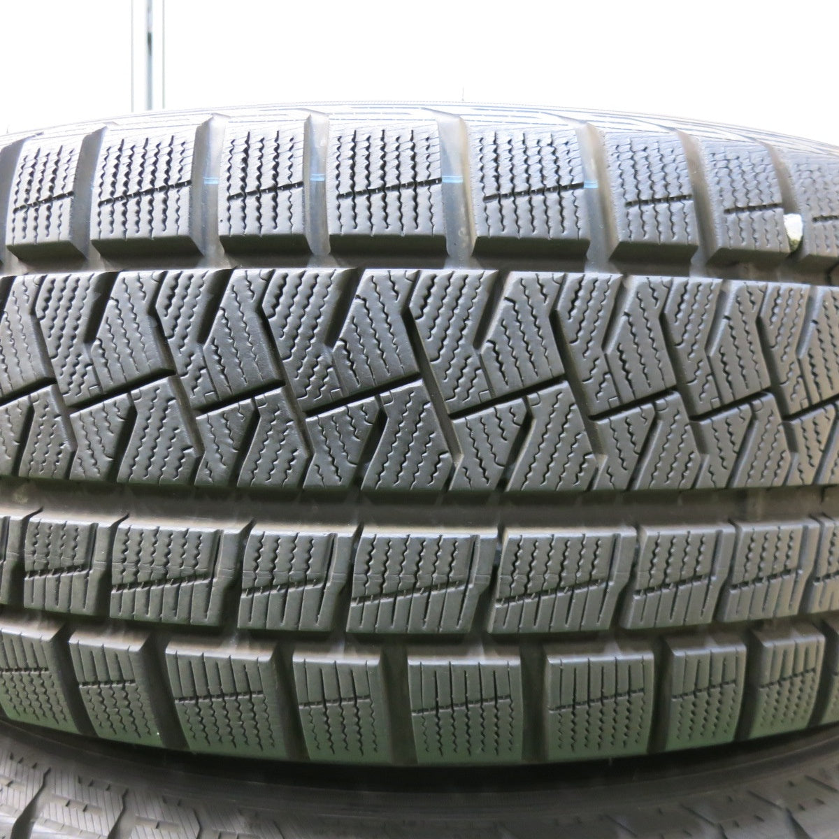[送料無料] バリ溝！20年！キレイ！9分★トヨタ RAV4 純正 225/60R18 スタッドレス ピレリ アイスアシンメトリコ 18インチ PCD114.3/5H★4120407SYス