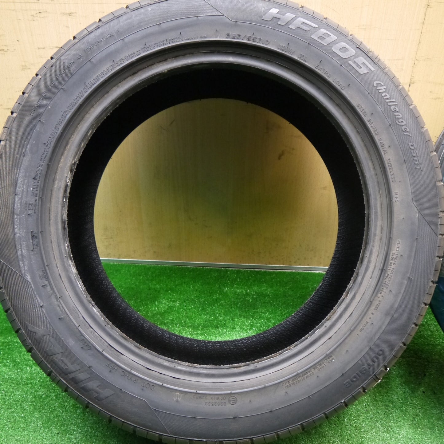 ほぼ未使用！2本★225/55R17 ハイフライ HF805 タイヤ 17インチ アルファード ヴェゼル アテンザ 等★5110410Hノタ