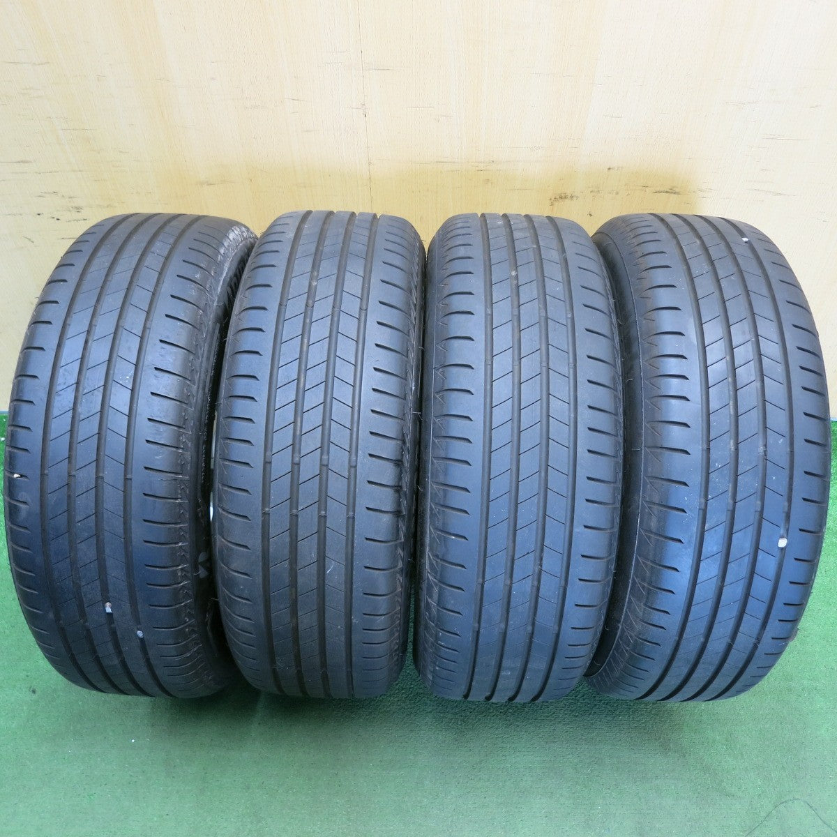 バリ溝！キレイ！9.5分◎JEEP ジープ レネゲード 純正 MOPAR 215/60R17 ブリヂストン トランザ T005 17インチ PCD110/5H◎6061404HAノ