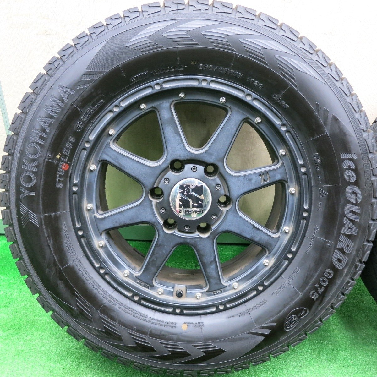 バリ溝！23年！キレイ！9.5分以上★スタッドレス XTREME-J 265/65R17 ヨコハマ アイスガード G075 XJ PCD139.7/6H★4100601HAス