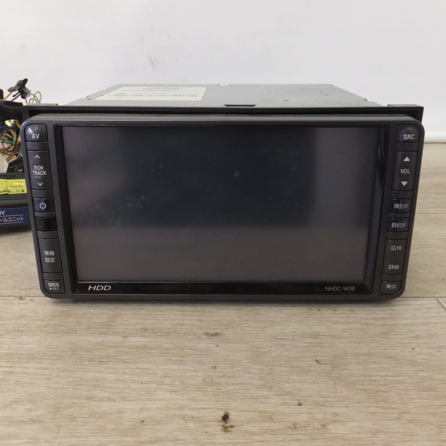 [送料無料] 現状品★クラリオン製 ダイハツ 純正 カーナビ HDDナビ NHDC-W58 08545-K9029[24]★