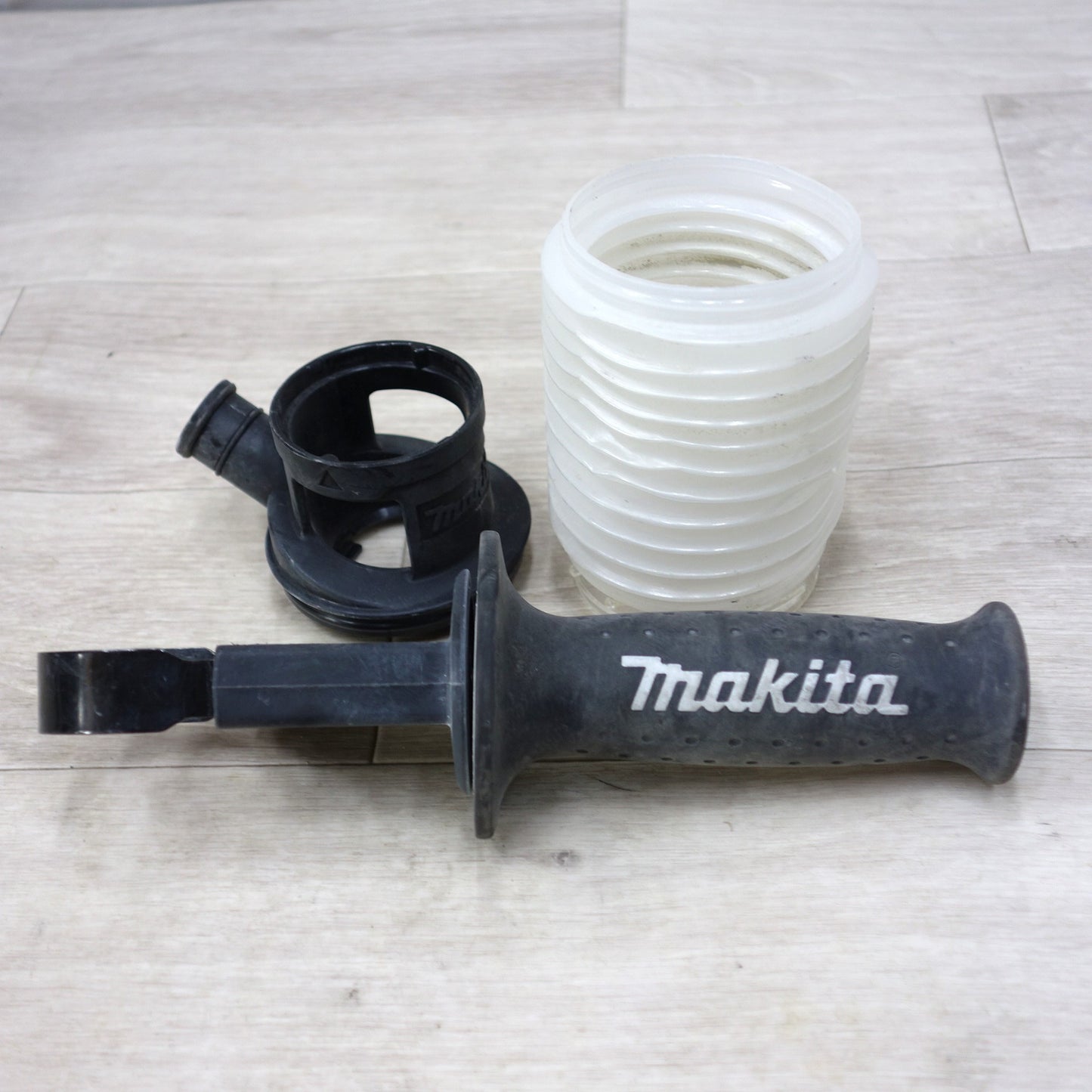 [送料無料] 付属品付き◆マキタ 26mm ハンマ ドリル 100V HR2631F ケース付き ハンマードリル 穴あけ はつり 電動 工具◆