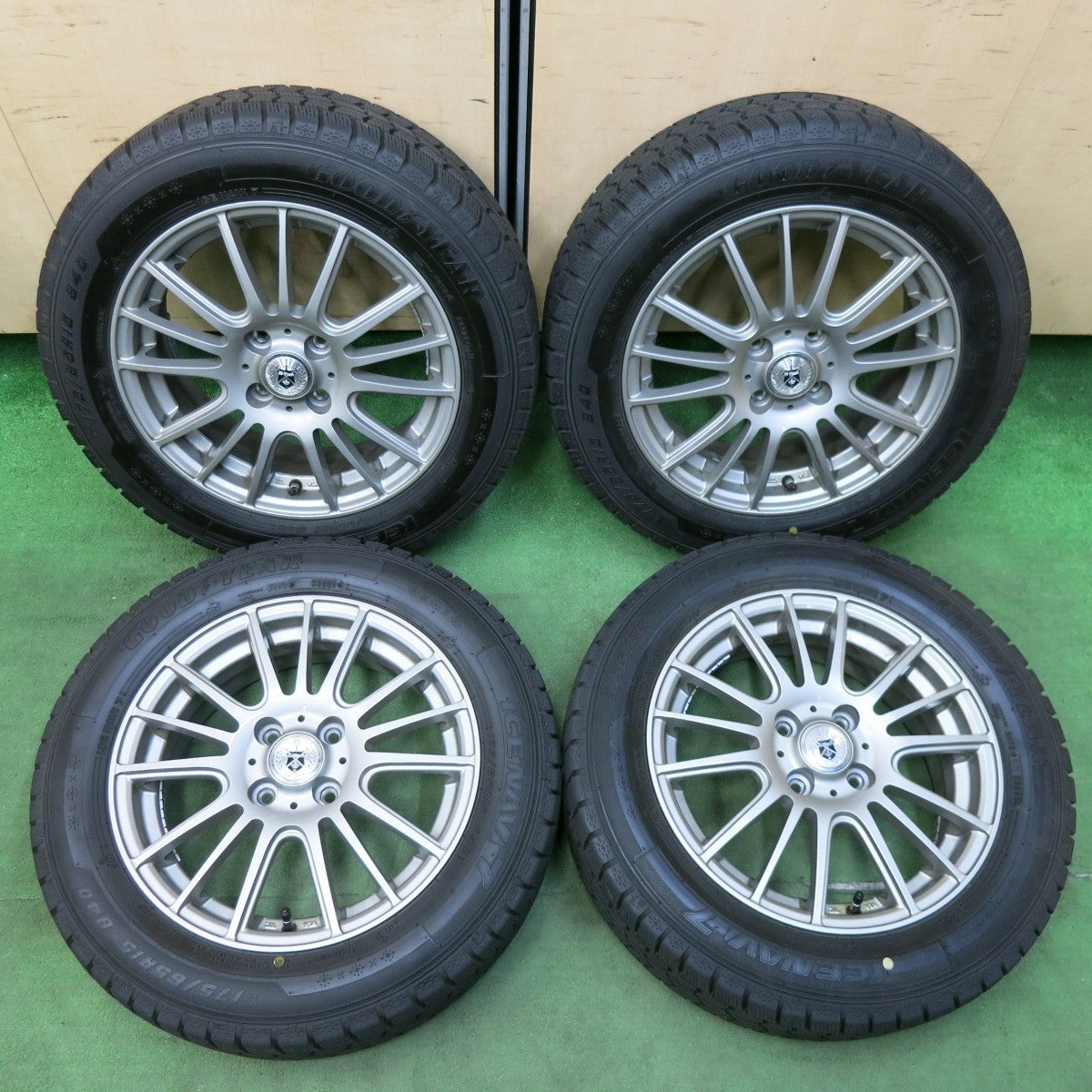 バリ溝！21年！9.5分★スタッドレス 175/65R15 グッドイヤー アイスナビ7 GMach 15インチ PCD100/4H★4121806SYス