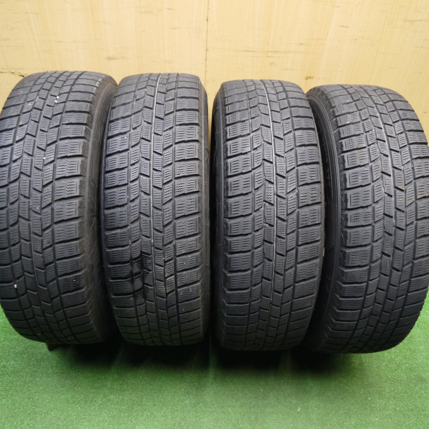 キレイ★スタッドレス 205/65R16 グッドイヤー アイスナビ6 VELVA SPORT ヴェルヴァ スポーツ 16インチ PCD114.3/5H★5112103Hス