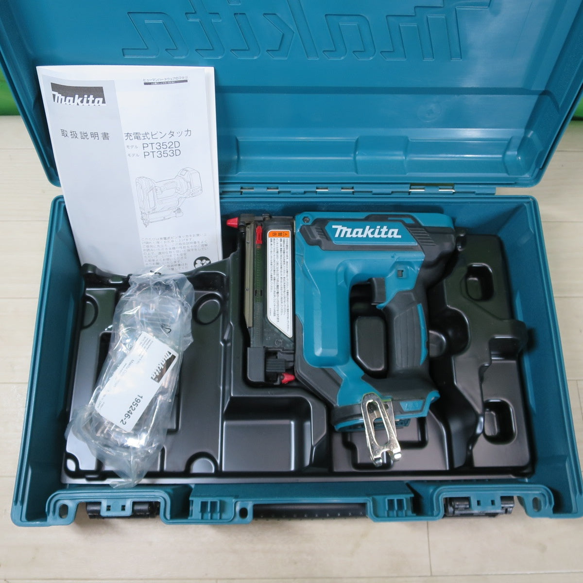 [送料無料] キレイ☆マキタ 35mm 充電式 ピンタッカ PT353DZK タッカー 電動 工具 18V コードレス 釘打ち機 釘打機 Makita☆