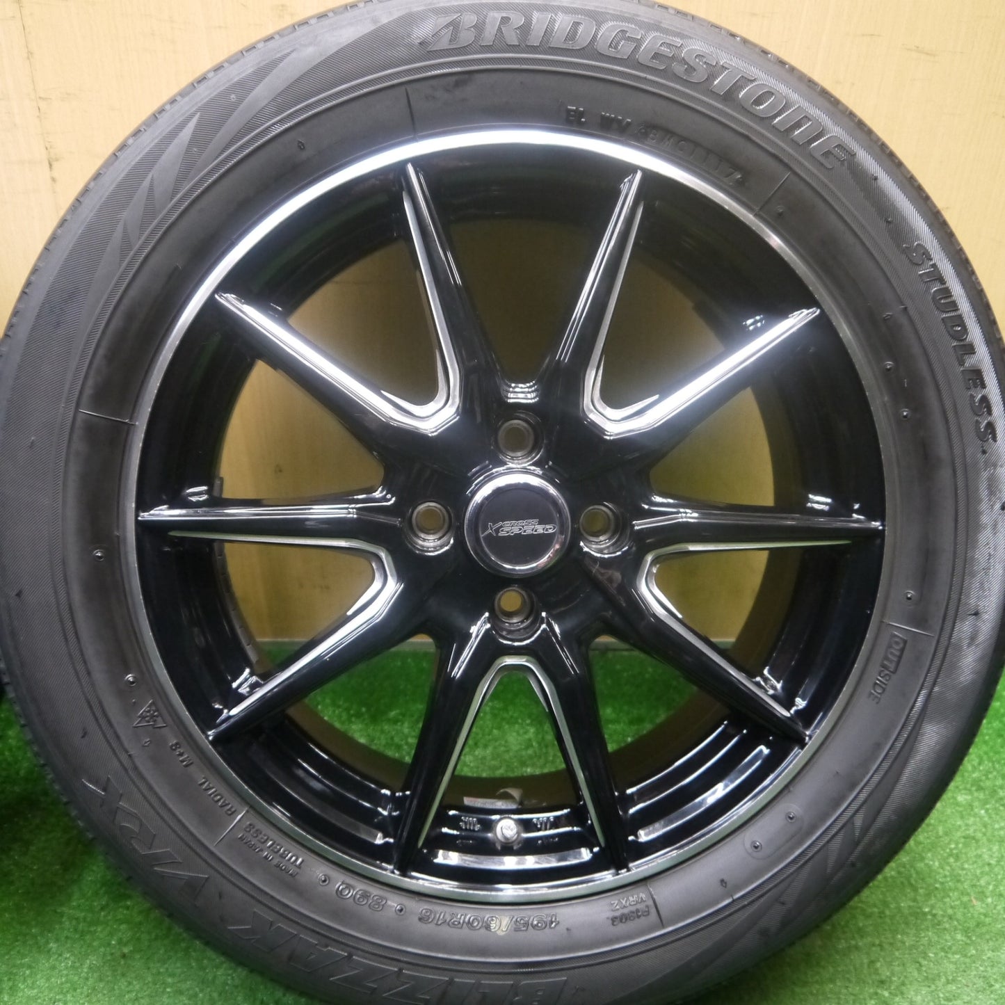 キレイ★スタッドレス 195/60R16 ブリヂストン ブリザック VRX X CROSS SPEED クロススピード 16インチ PCD100/4H★5122403Hス