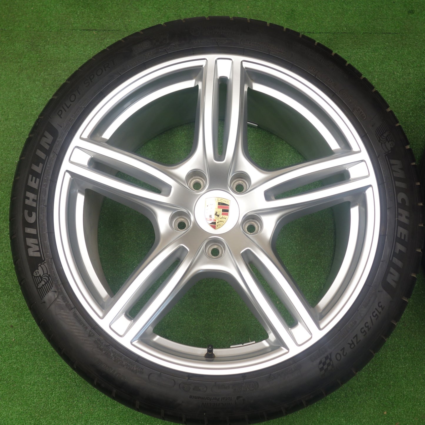 バリ溝！キレイ！9.5分★ポルシェ 971 パナメーラ ターボ 純正 275/40R20 315/35R20 ミシュラン パイロットスポーツ4 20インチ PCD130/5H★6020101KTノ