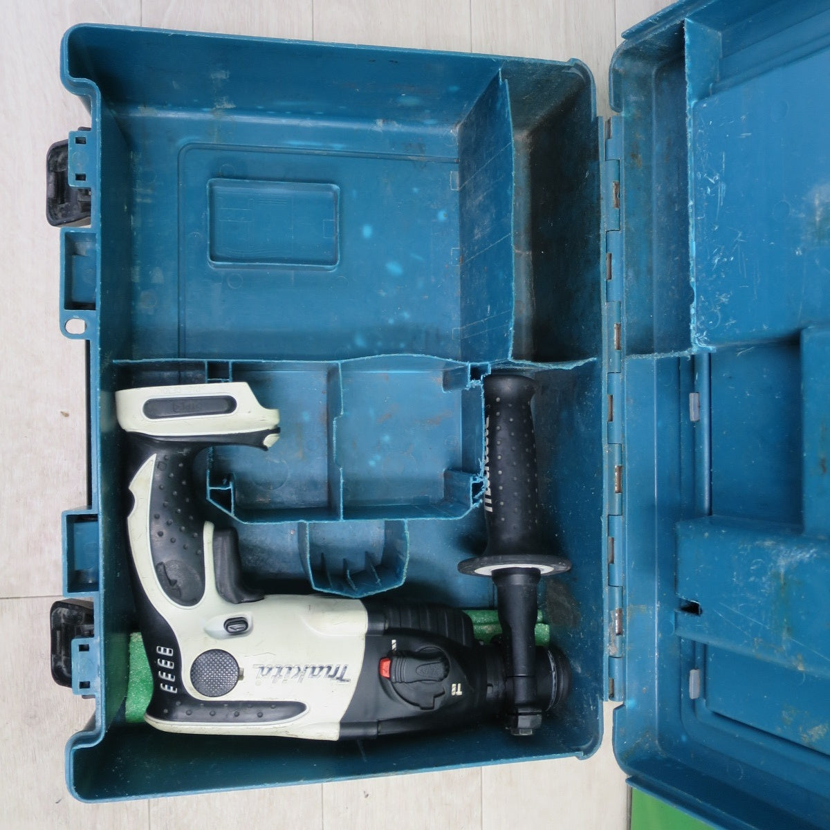 [送料無料] ☆makita マキタ ハンマードリル HR162D 14.4V 16mm 充電式 ハンマドリル ケース付き 電動 工具 DIY 大工 道具☆