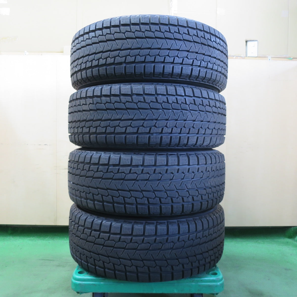 バリ溝！ほぼ10分★BMW 等 EURODESIGN O・Z 235/60R17 スタッドレス ヨコハマ アイスガード G075 17インチ ユーロデザイン PCD120/5H★5052701イス