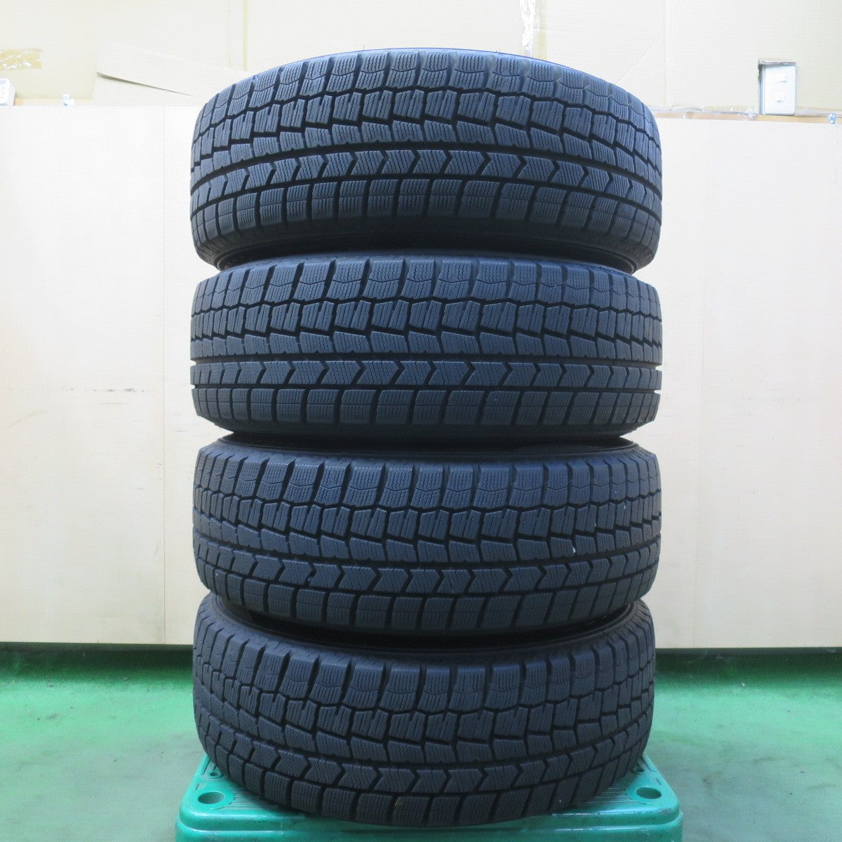 バリ溝！22年！キレイ！9.5分◎トヨタ 50系 プリウス 純正 195/65R15 スタッドレス ダンロップ ウインターマックス WM02 15インチ PCD100/5H◎6070108イス