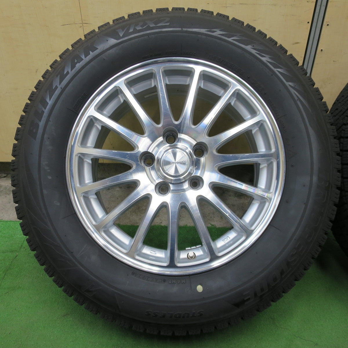 バリ溝！24年！9.5分◎スタッドレス 215/65R16 ブリヂストン ブリザック VRX2 ECO FORME SE-12 エコフォルム 16インチ PCD114.3/5H◎6091102NGス