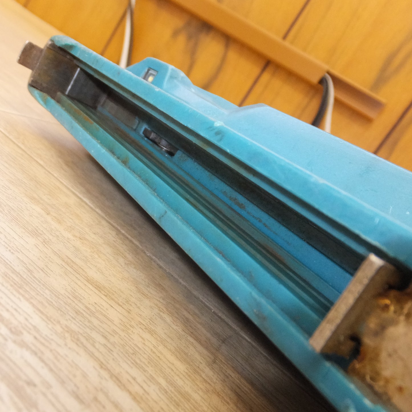 [送料無料] ★マキタ makita 充電式タッカ ST113D 10.8V 本体のみ★