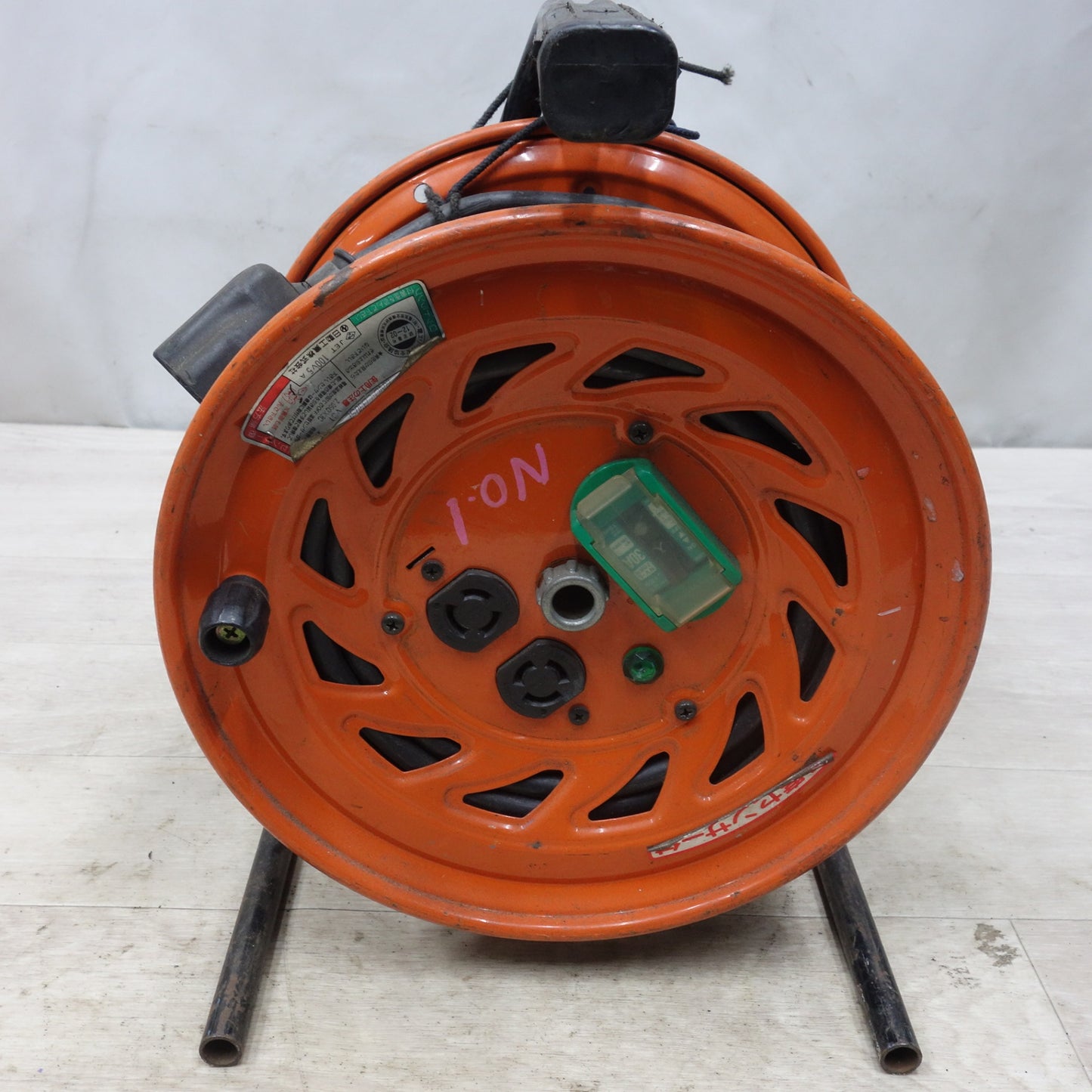 [送料無料] ◆日動 びっくリール 30m RND-EB30SL コードリール 電工 ドラム 屋内用 ロック 引掛 式 オレンジ 100V◆