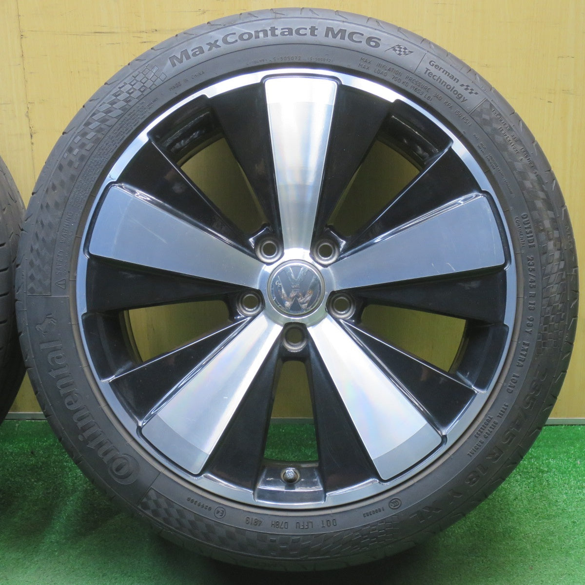 キレイ★ワーゲン 16C系 ビートル ターボ 純正 235/45R18 コンチネンタル マックスコンタクト MC6 18インチ PCD112/5H★6040301NJノ