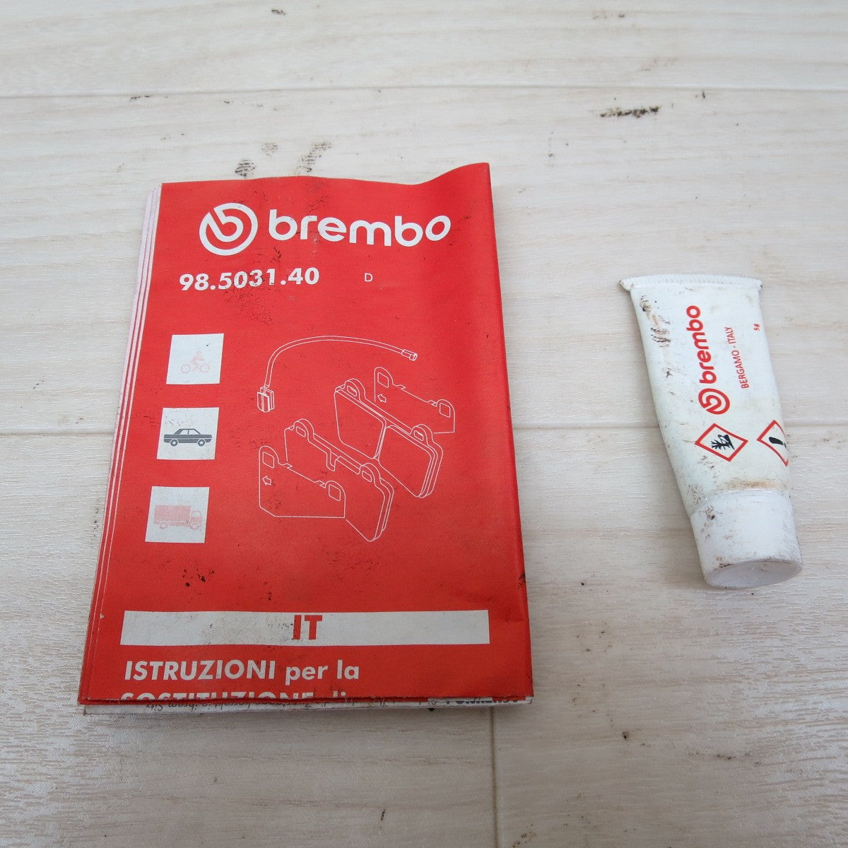 [送料無料] ☆マツダ ND ロードスター 純正 brembo 製 フロント ディスク パッド キット NGY0-33-28Z ブレーキ パッド カー パーツ☆
