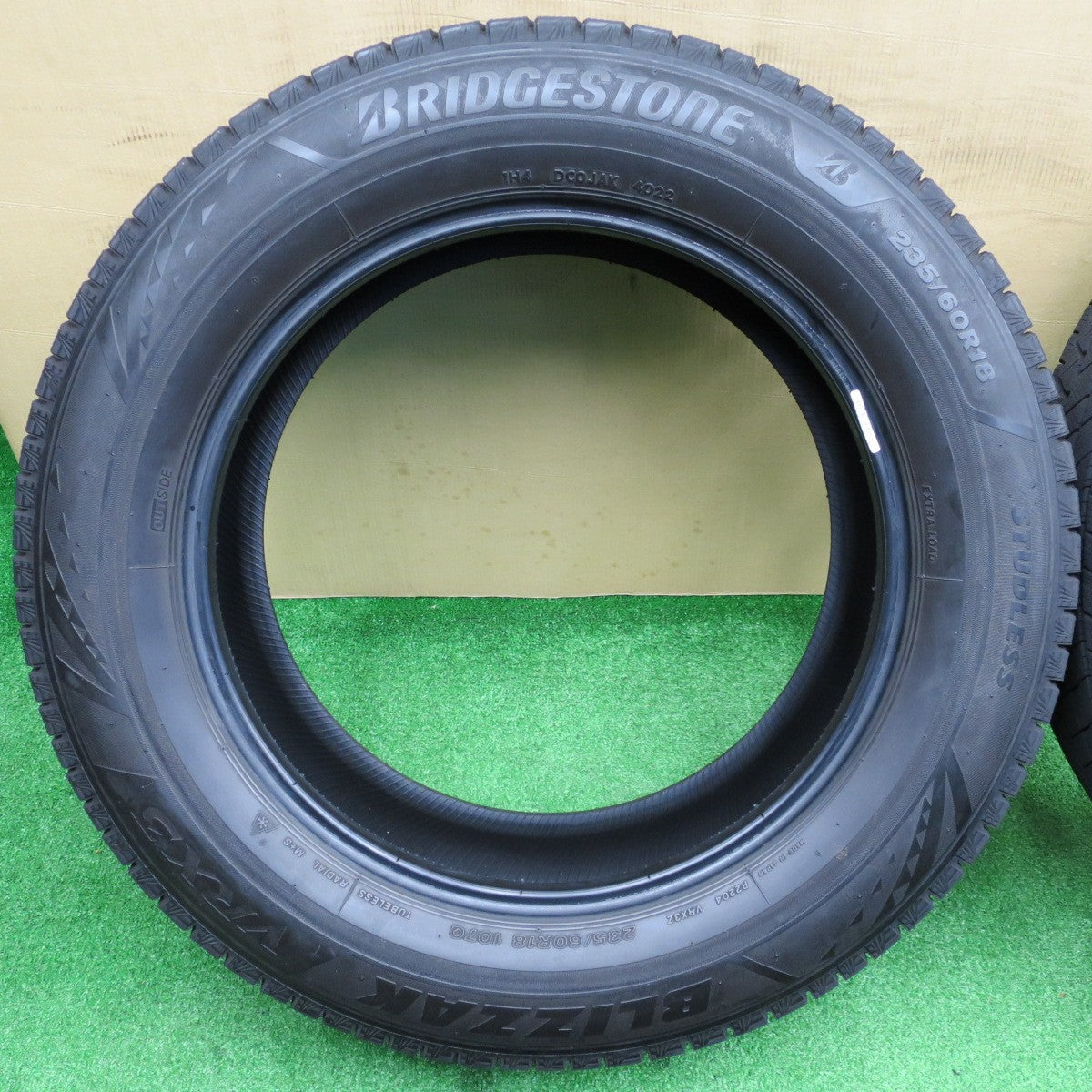 4本価格！22年★スタッドレス 235/60R18 ブリヂストン ブリザック VRX3 タイヤ 18インチ レクサス NX CX-60 CR-V 等★5122003NKスタ