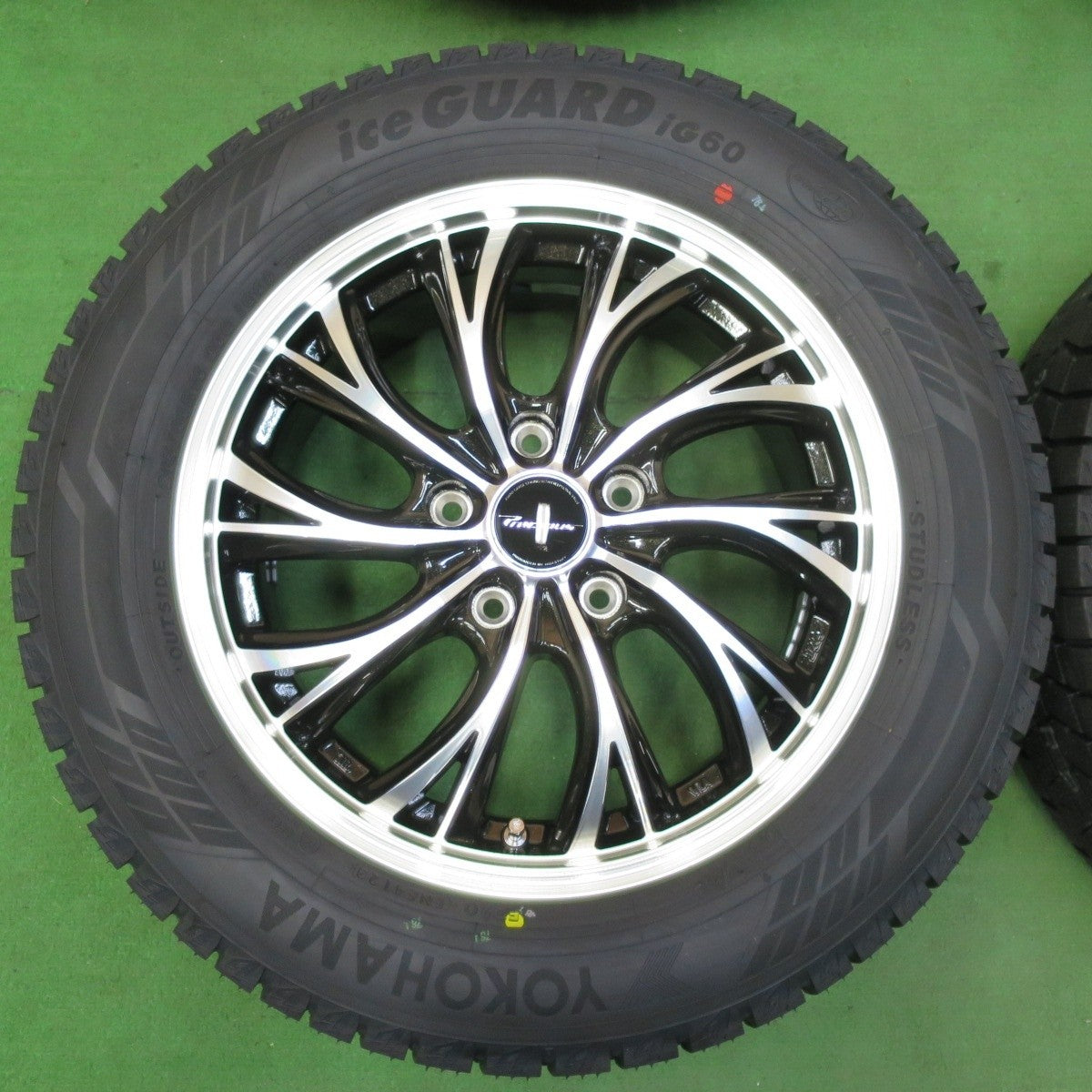未使用！23年★スタッドレス 205/60R16 ヨコハマ アイスガード iG60 Precious HS-2 プレシャス PCD114.3/5H★4101608イス