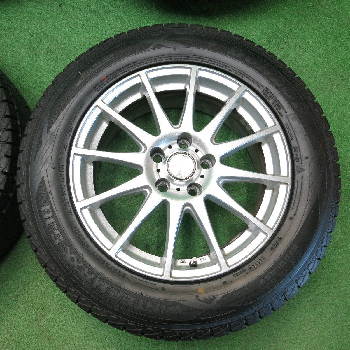 バリ溝 綺麗 9.5分★スタッドレス 225/65R17 ダンロップ ウインターマックス SJ8 Tiradoγ La-Strada PCD114.3/5H★4051702ナス
