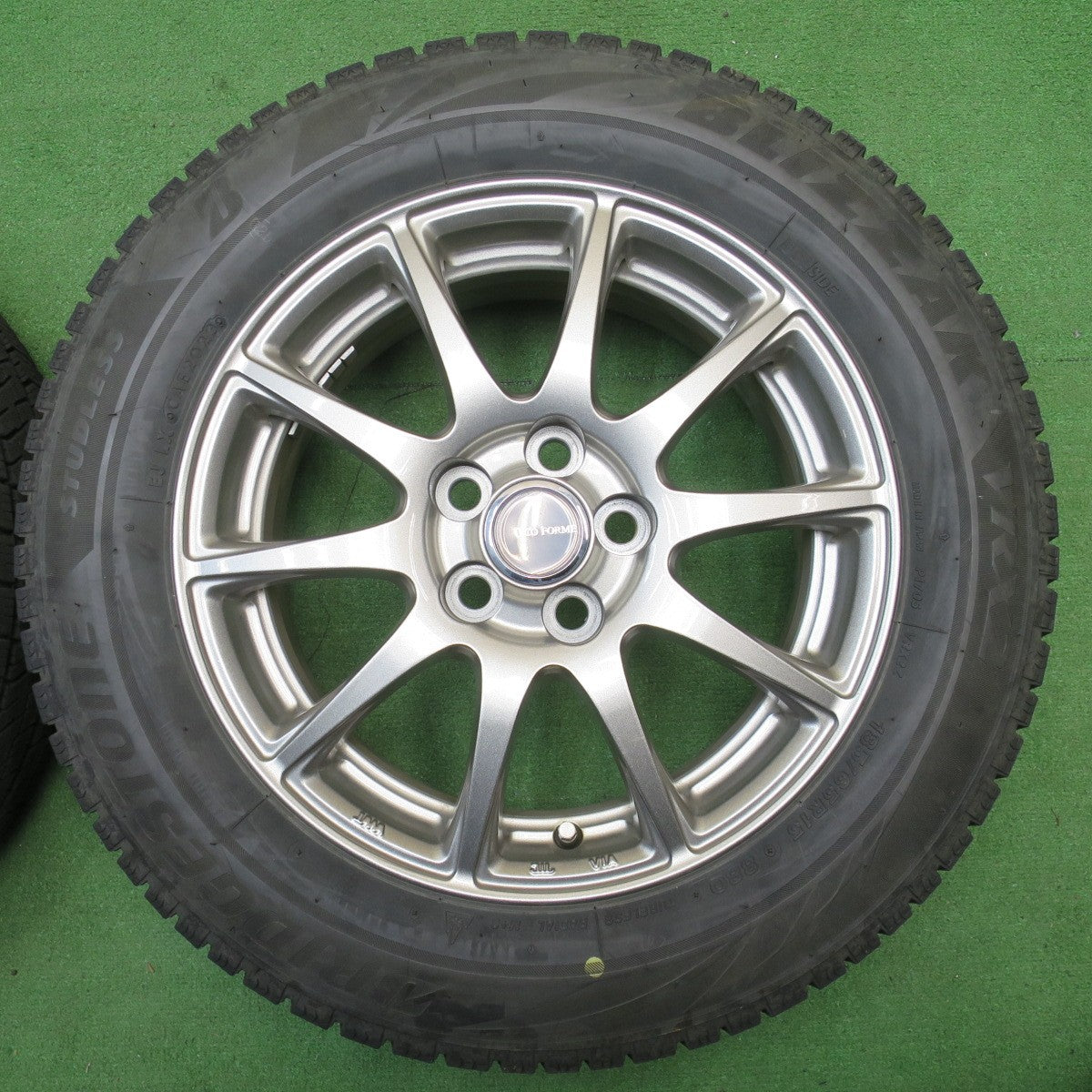 キレイ！23年★シエンタ 等 185/65R15 スタッドレス ブリヂストン ブリザック VRX2 ECO FORME エコフォルム 15インチ PCD100/5H★6022501NJス