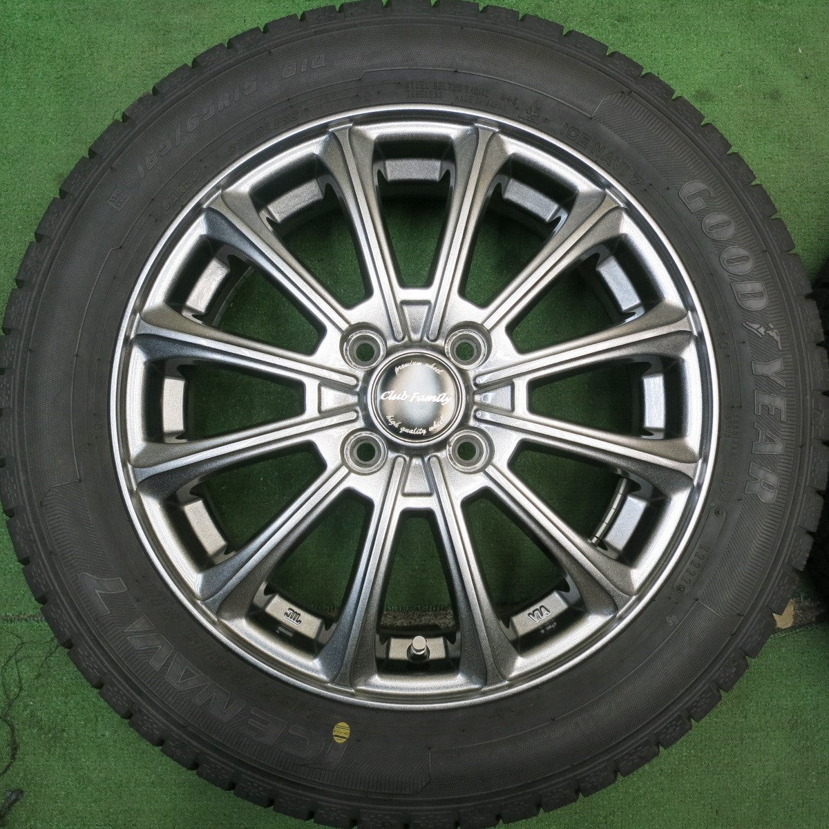 バリ溝！22年！キレイ！ほぼ10分★スタッドレス 165/65R15 グッドイヤー アイスナビ7 Club Family 15インチ タフト ハスラー 等 軽サイズ PCD100/4H★5052403HAス