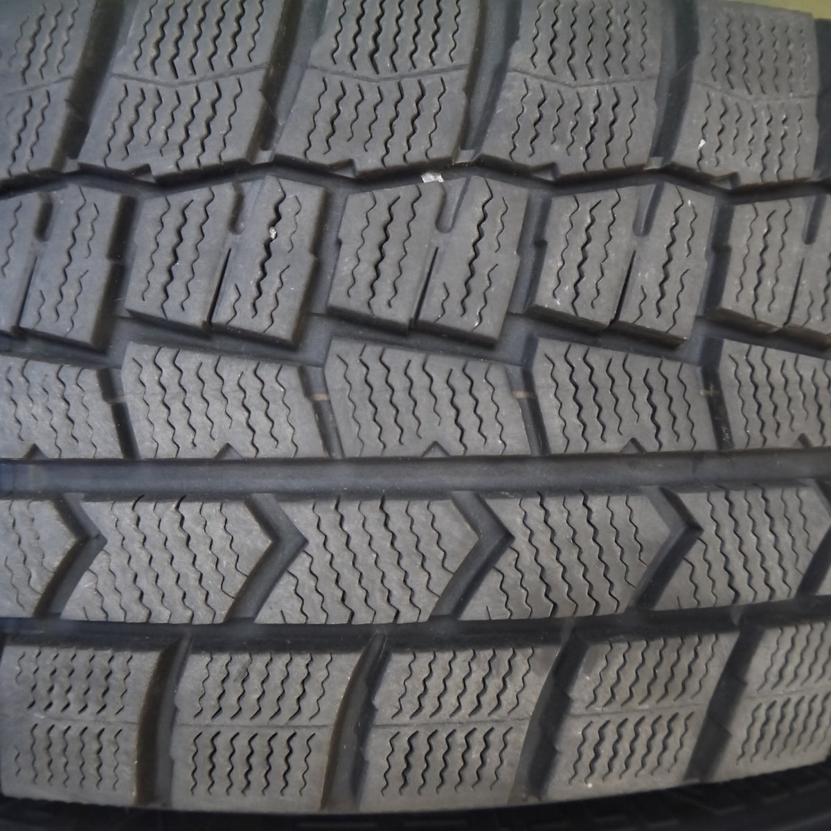 バリ溝！23年！キレイ！9.5分◎スタッドレス 205/60R16 ダンロップ ウインターマックス WM02 BALMINUM TR10 バルミナ 16インチ PCD114.3/5H◎6090206Hス