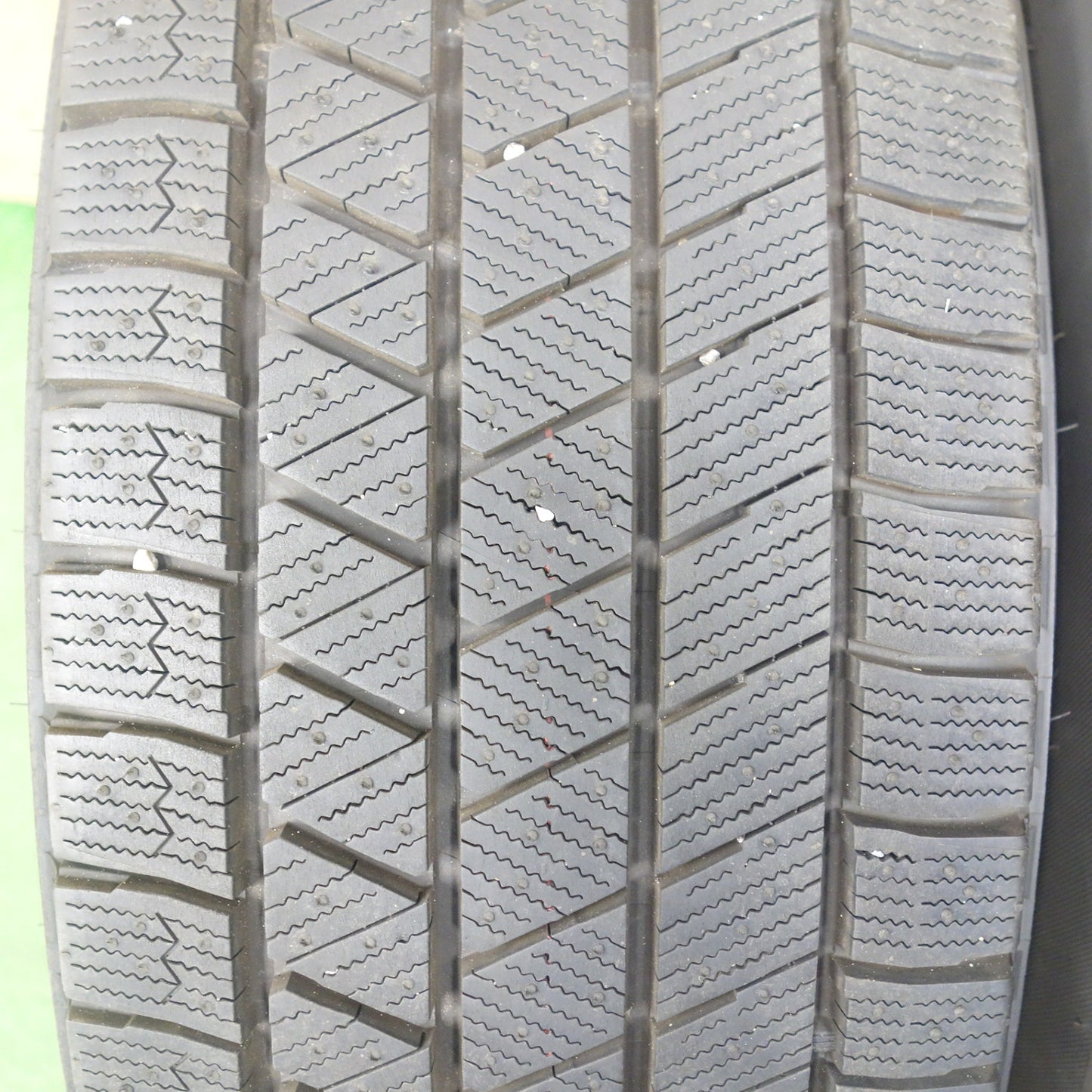 バリ溝！22年！キレイ！ほぼ10分★Lehrmeister LF-FORCE 235/60R18 スタッドレス ブリヂストン ブリザック VRX3 レアマイスター 18インチ PCD114.3/5H★6021801KTス